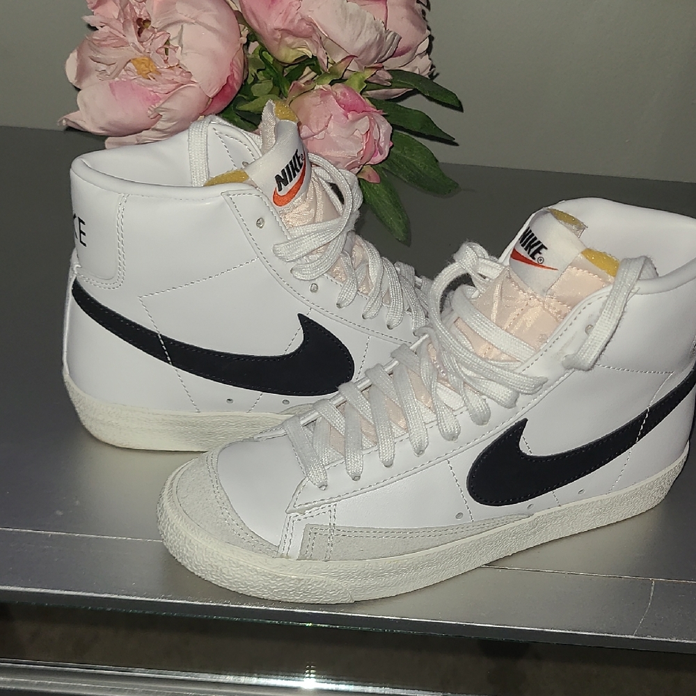 Nike White and Black Classic High-Tops